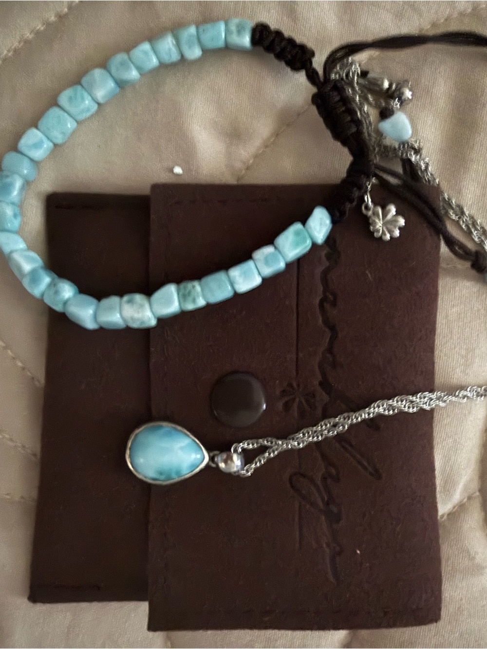 Marahlago Larimar Pear Pendant Silver with bracelet